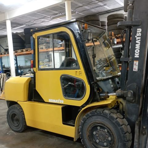 Аренда дизельного погрузчика Komatsu FD50AT-7